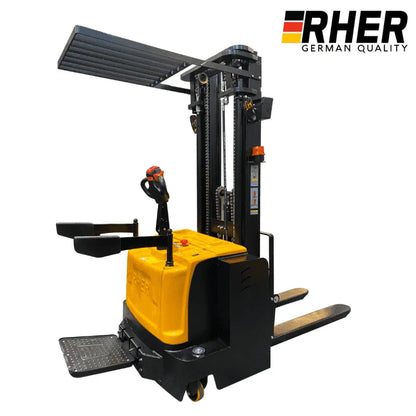 2000 Kgs / 3.5 Metros. Apilador Rher Full Eléctrico hombre a Bordo Base Angosta