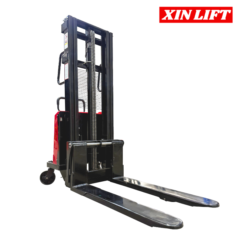 Apilador Semi Eléctrico Xin Lift  2.5 metros 1500 kilos / Base Angosta Compacto
