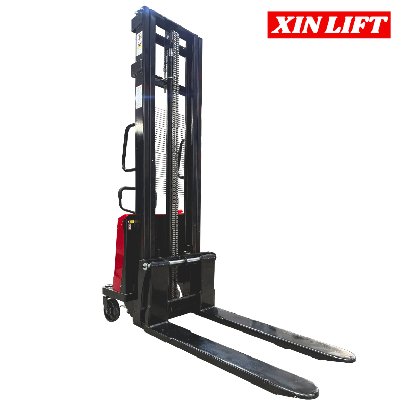 Apilador Semi Eléctrico Xin Lift  3.5 metros 1500 kilos / Base Angosta